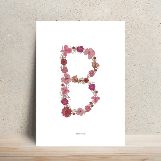 Affiche A4 herbier lettre rose, typographie florale sur fond neutre - Flowrette