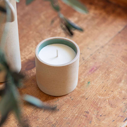 Bougie Harmony acacia en terre cuite artisanale - Flowrette