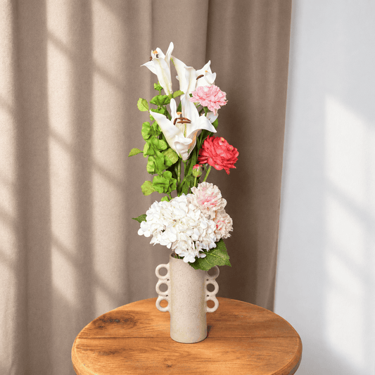 Bouquet de fleurs artificielles Clémence, vue d'ensemble avec fleurs pastel - Flowrette