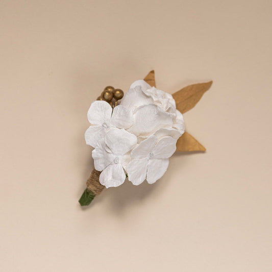 Boutonnière fleurs en papier blanc et doré, vue de face - Flowrette