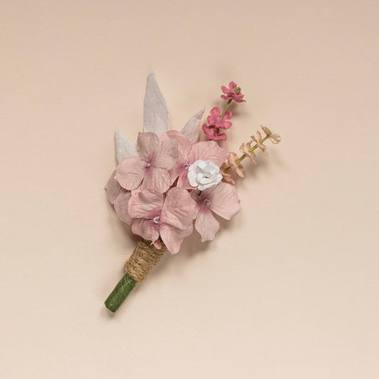 Boutonnière fleurs en papier rose, vue de face - Flowrette