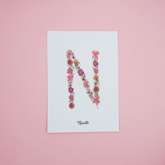 Affiche A5 herbier lettre rose - Flowrette