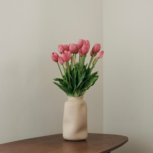 Botte de 5 tulipes roses artificielles, vue de face bouquet réaliste - Flowrette